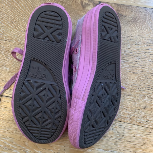 Pink converse - Picture 6 of 6